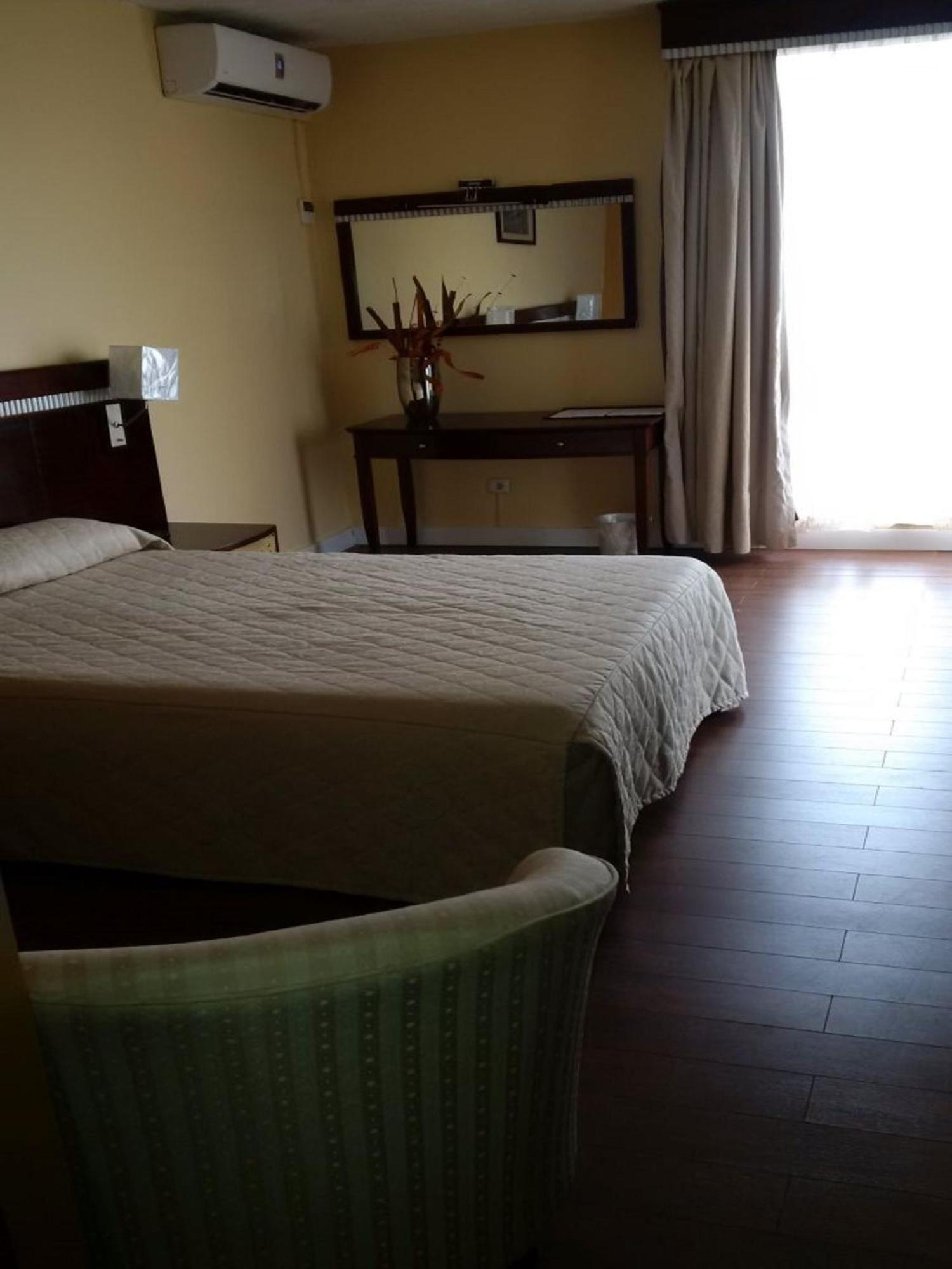 Hotel Inter Chimoio Værelse billede